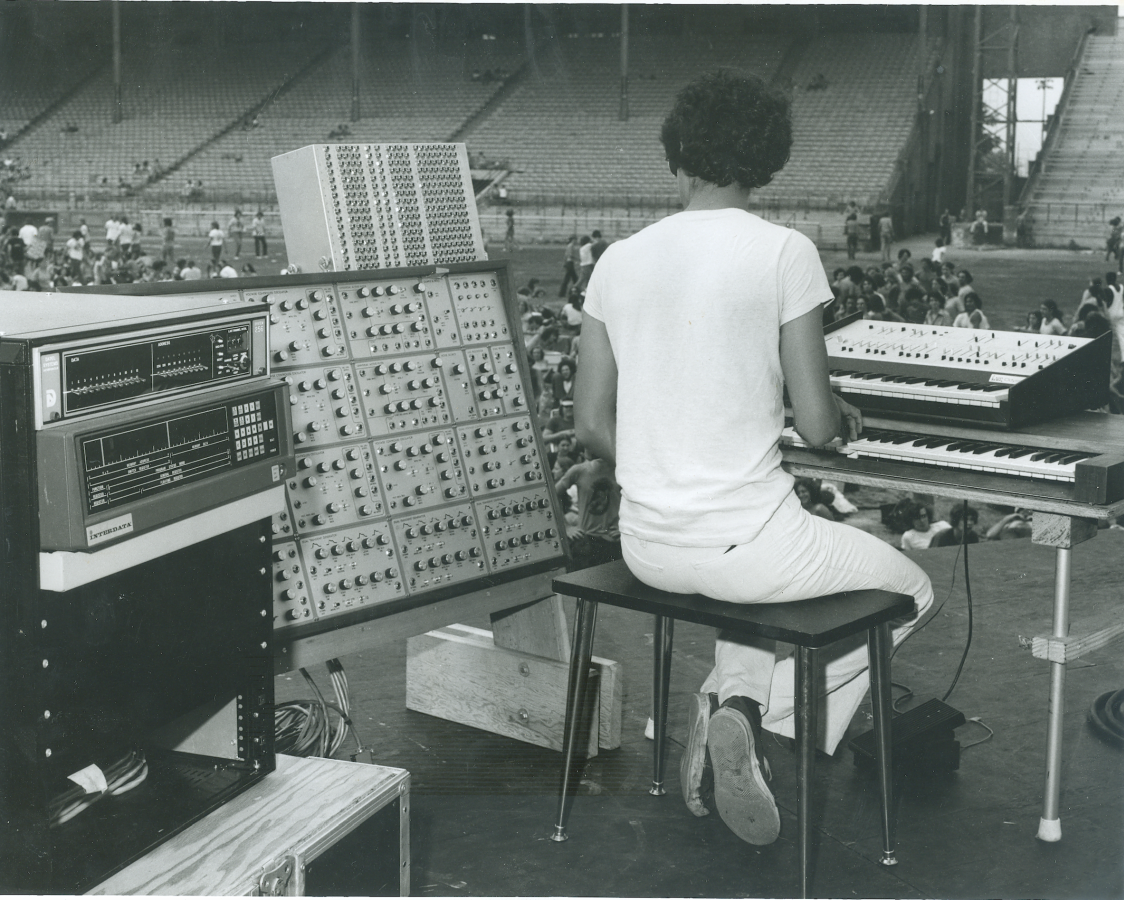 Ned during the soundcheck at Roosevelt Stadium on August 6, 1974 (photo courtesy of Ned Lagin)